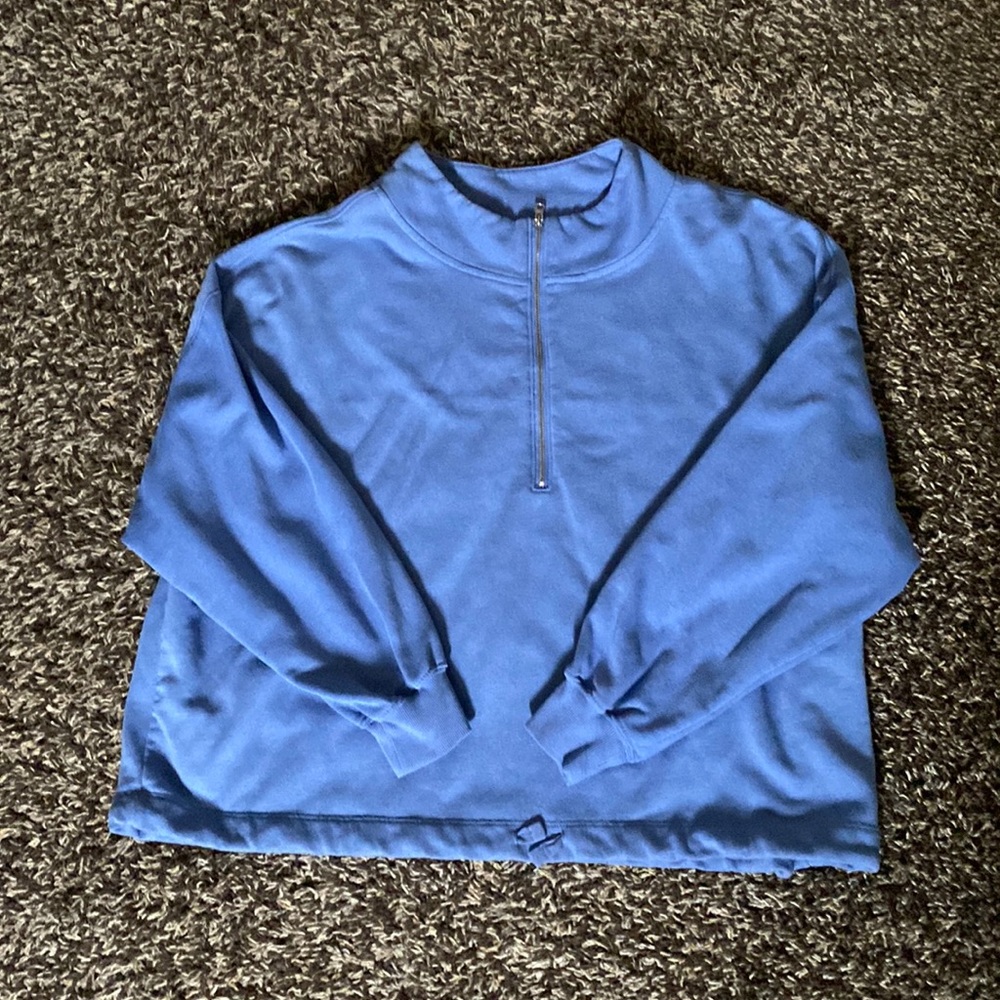 Women’s zip pullover